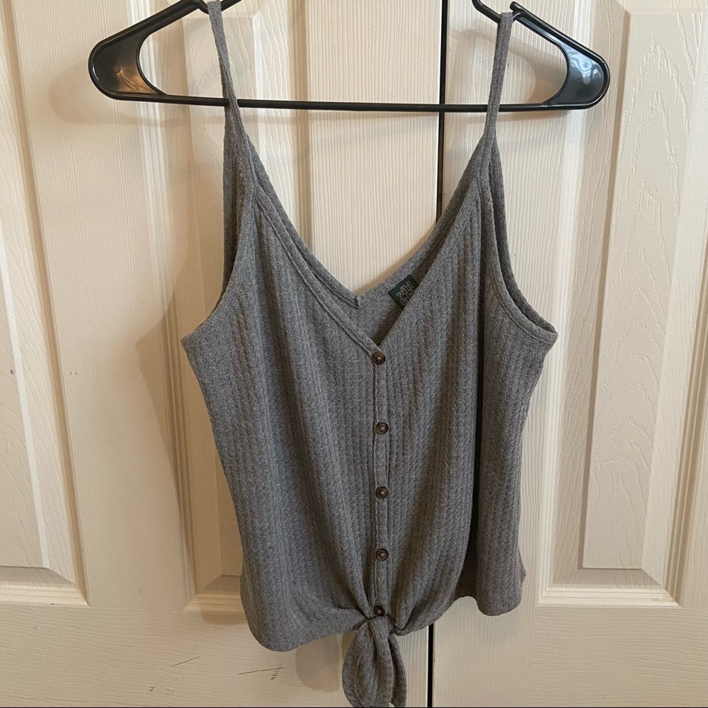 Gray tank top